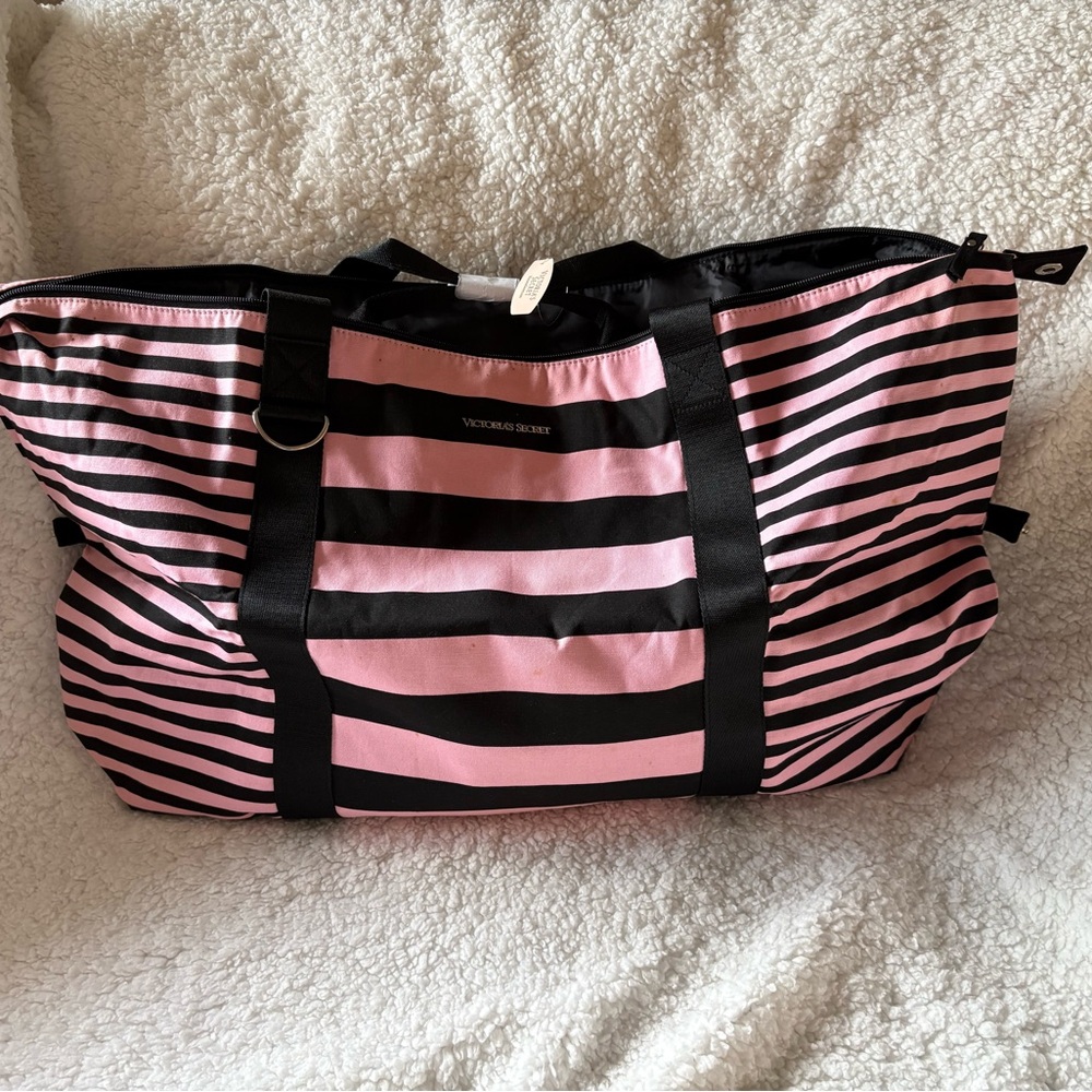 Victoria's Secret Pink and Black Travel Bag